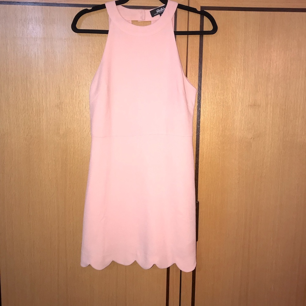 ADORABLE Lulu’s Light Peach Sleeveless Mini Dress Size Small EXCELLENT COND